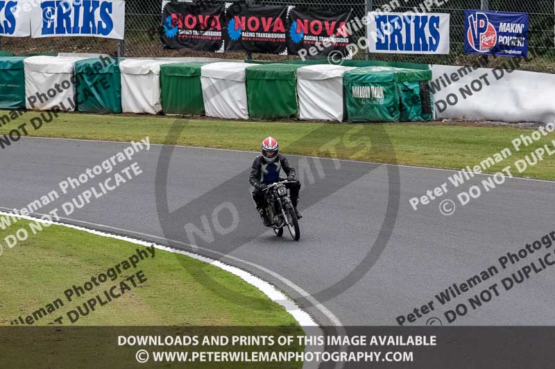 Vintage motorcycle club;eventdigitalimages;mallory park;mallory park trackday photographs;no limits trackdays;peter wileman photography;trackday digital images;trackday photos;vmcc festival 1000 bikes photographs